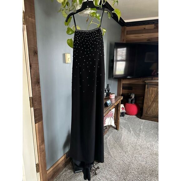 2 for 1   1-Black formal gown plus another dress free - Picture 1 of 12